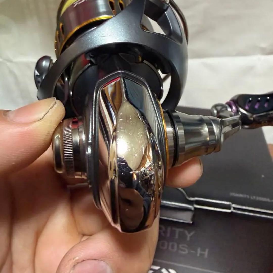 ダイワ 23エアリティ LT2000S-H リブレノブ付き