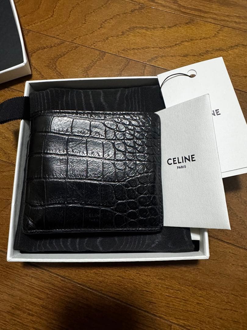 CELINE ブラックレザー 二つ折り財布