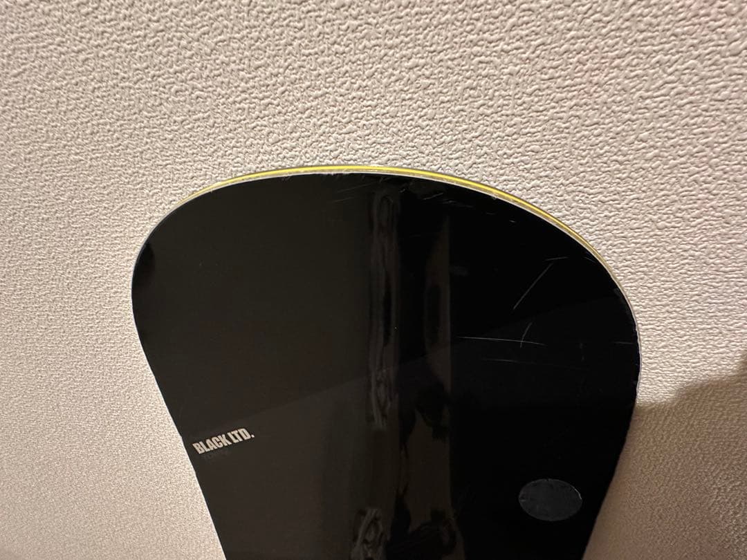 NOVEMBER ARTISTE ノーベンバー アーティスト スノーボード 板