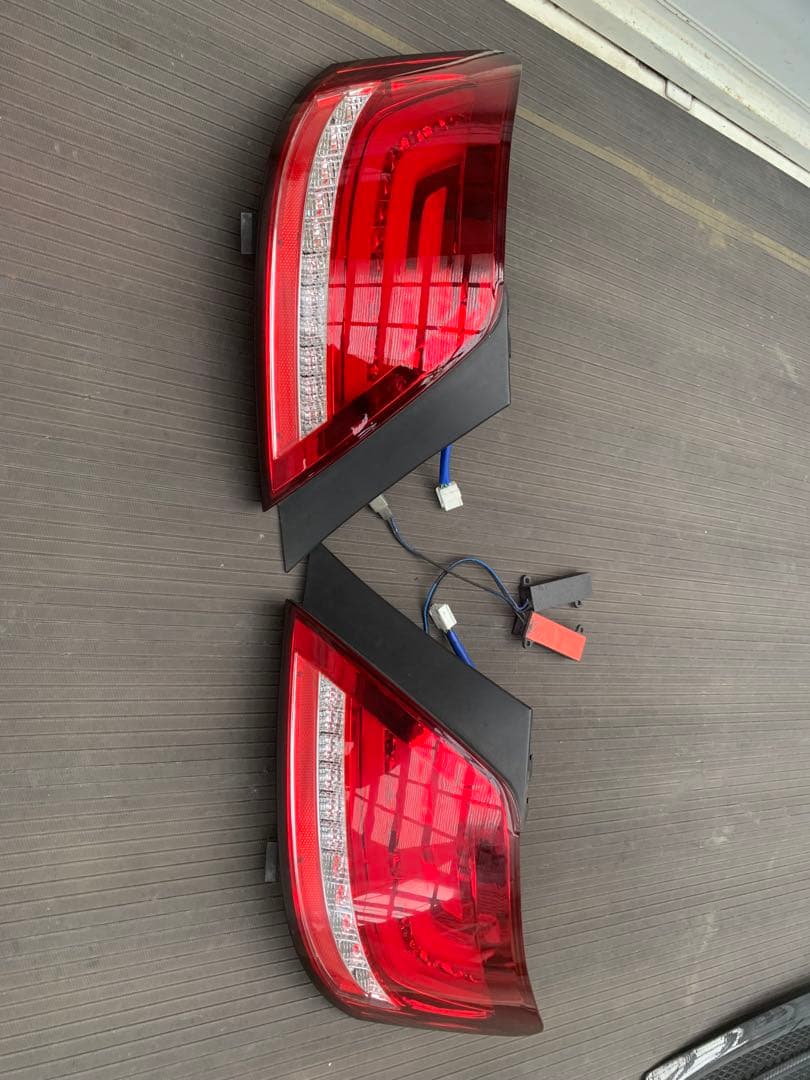 78works マークX120系ファイバーテールランプ