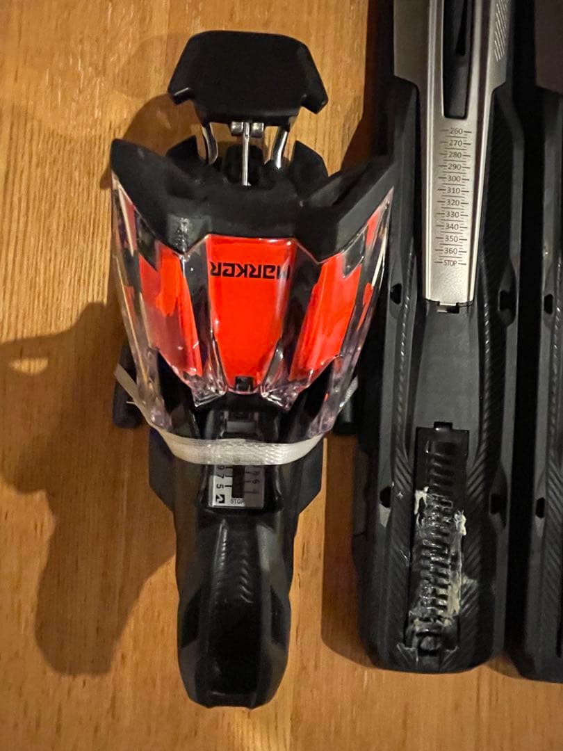 24マーカーrMOTION3 オールラウンドビンディング 赤黒