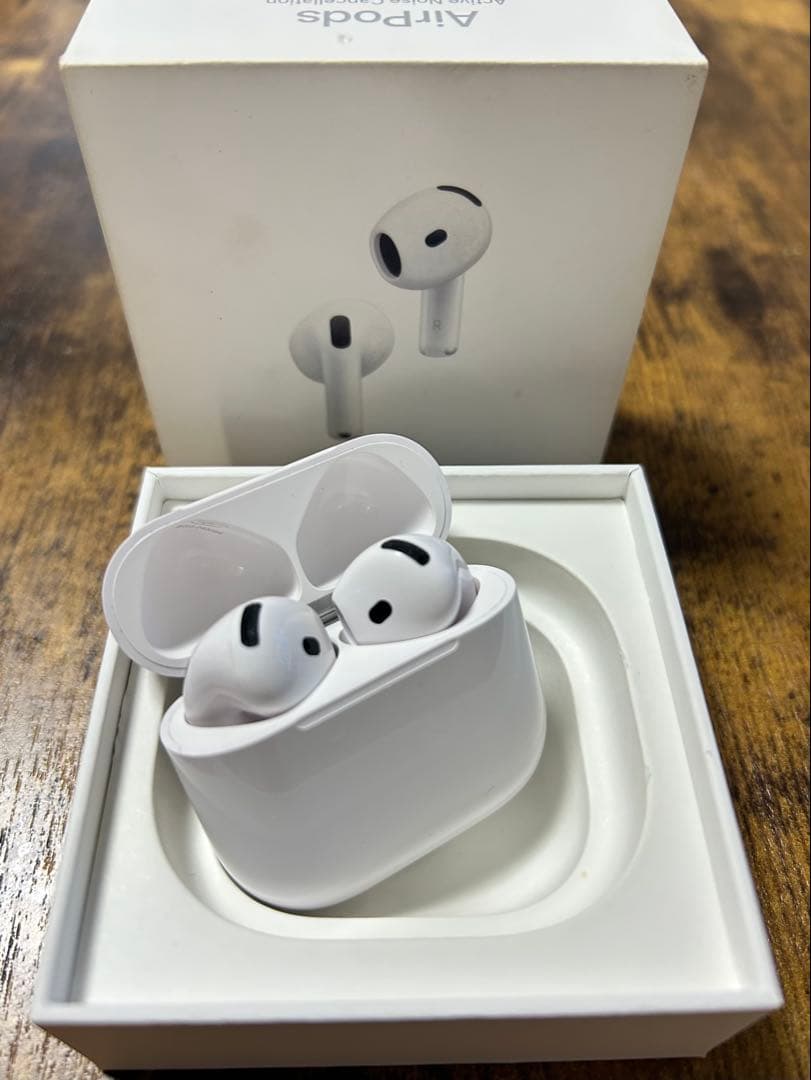 【左耳・ケース良品】AirPods 4 ノイキャン搭載モデル（右耳不動）