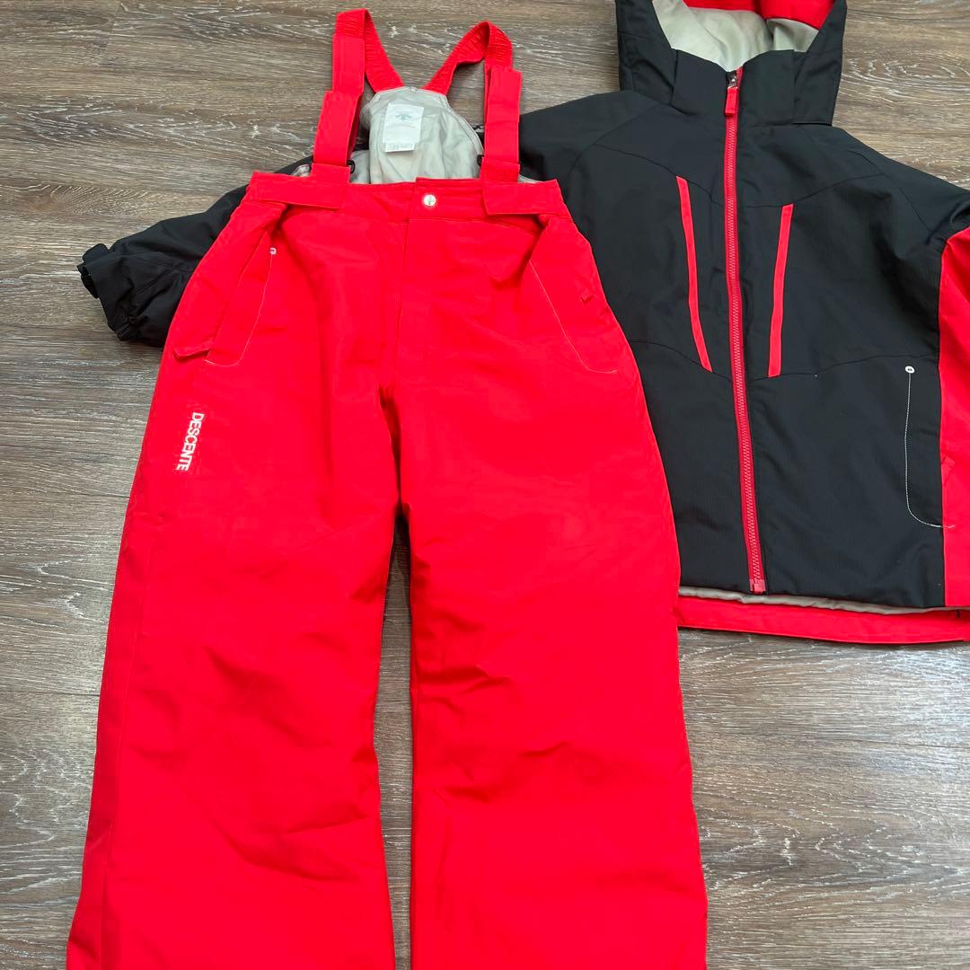 デサント　セットアップ　上下　スキーウェア　160 男の子