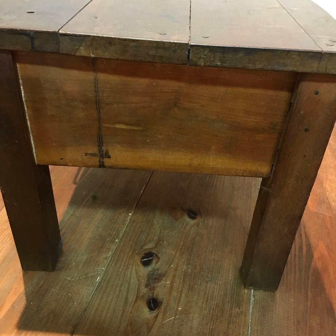 美品　木製　当時物　文机　ヴィンテージ　取手の金具も可愛い　どっしりした作り