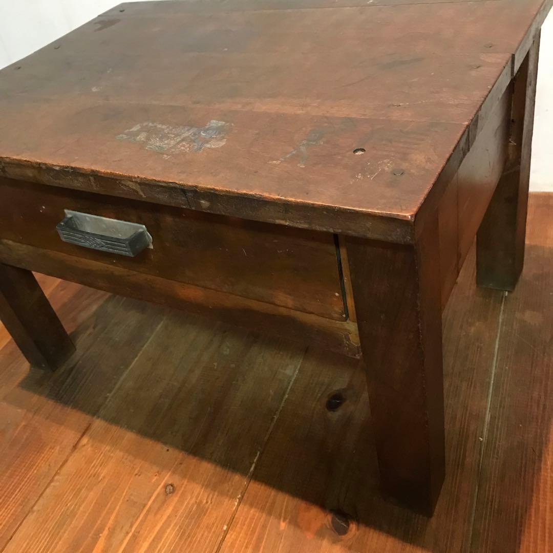美品　木製　当時物　文机　ヴィンテージ　取手の金具も可愛い　どっしりした作り