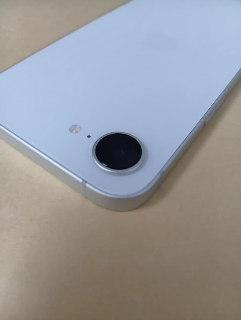 iPhone16e SIMフリー　128GB