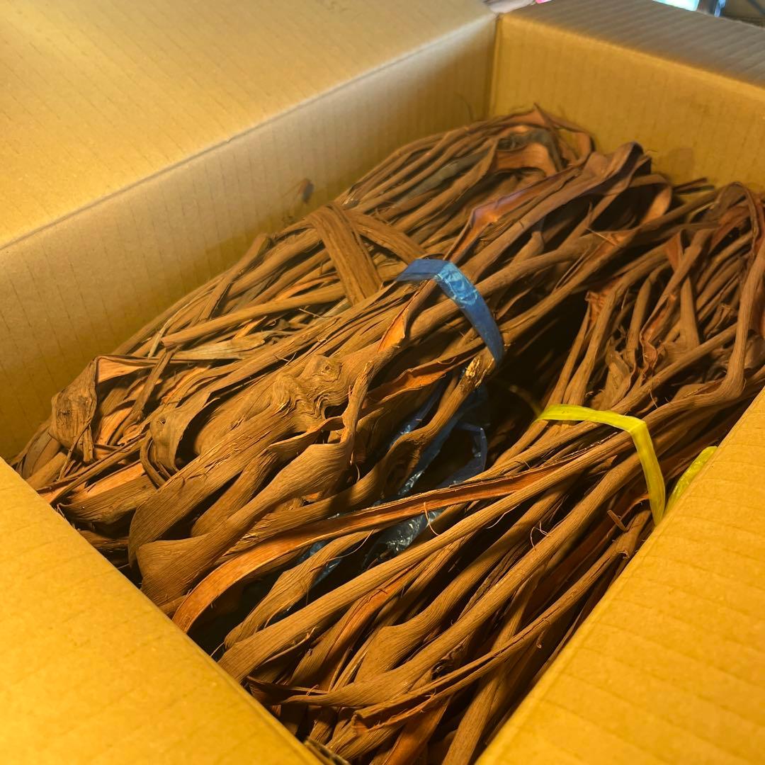 山葡萄の蔓　1800g