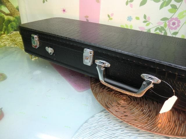 新品未使用(送料無料)11.980円　沖縄三線専用　一丁入ふかふかハードケース