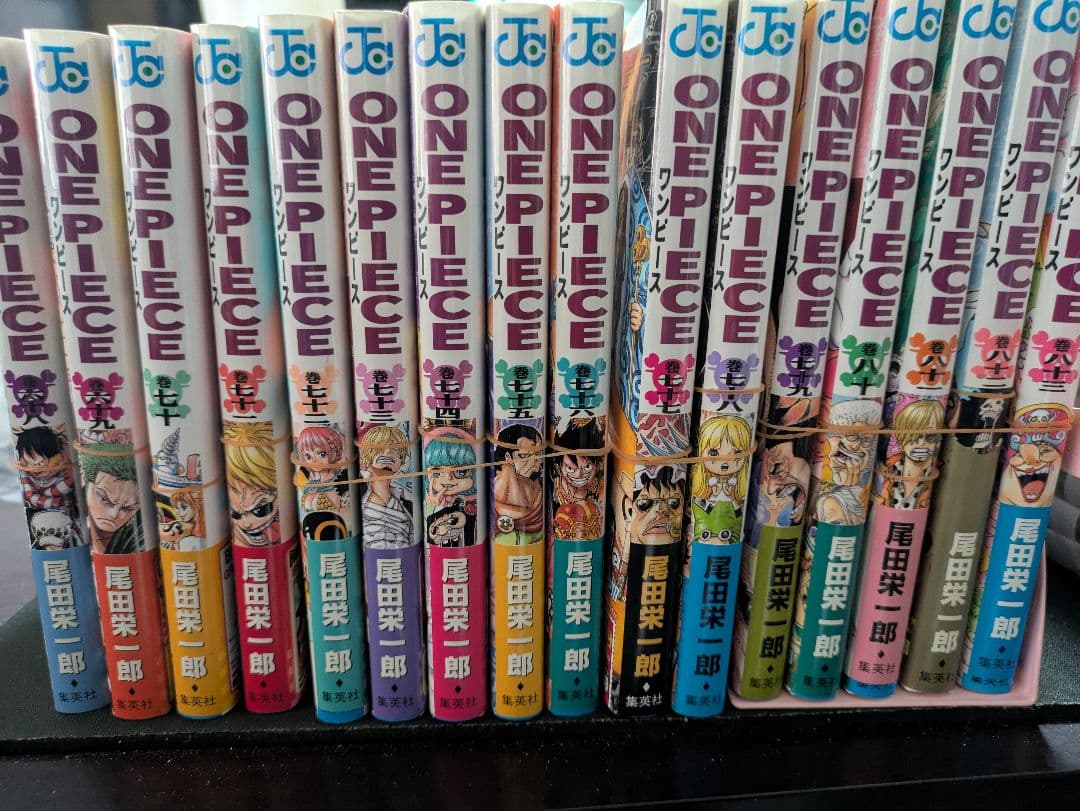 ONE PIECE 全113巻セットとオマケ多数　　　裁断済み