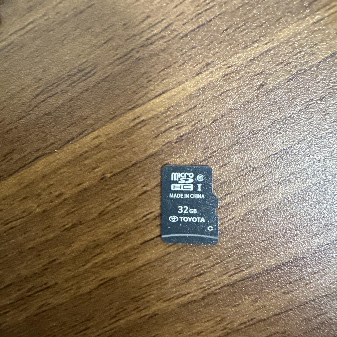 トヨタ地図SDカード NSZT-Y66T 08675-0BA35 2021年秋版