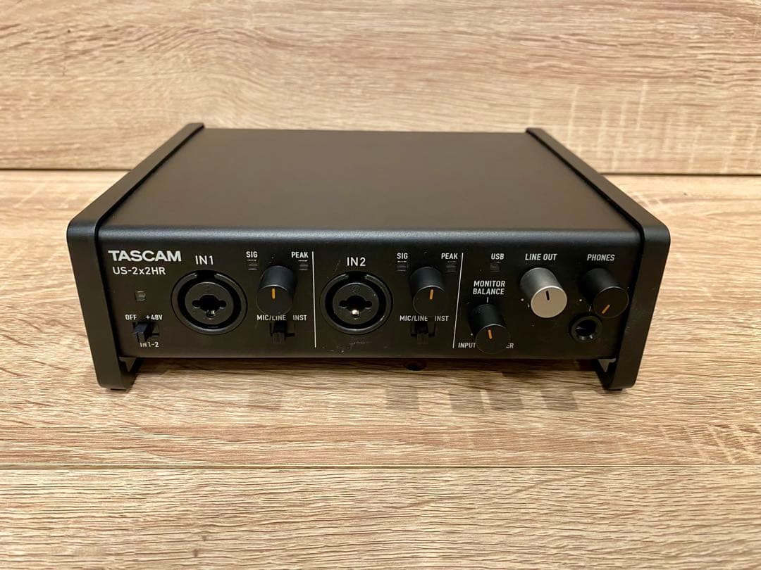 TASCAM US-2x2HR オーディオインターフェイス(新品同様おまけつき)