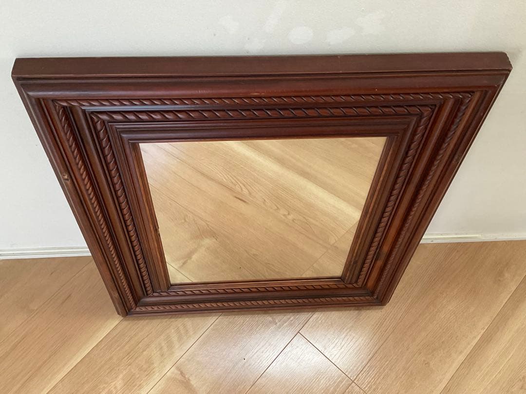 ヴィンテージ　ウォールミラー　壁掛け鏡　木製フレーム　スペイン製　アンティーク