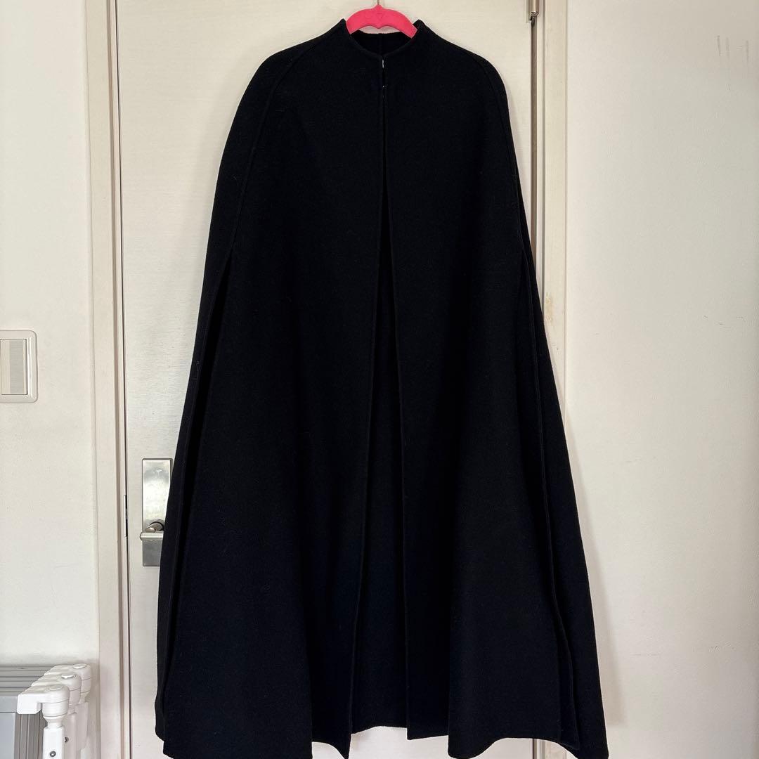 マディソンブルー ケープ　ロングコート　ブラック