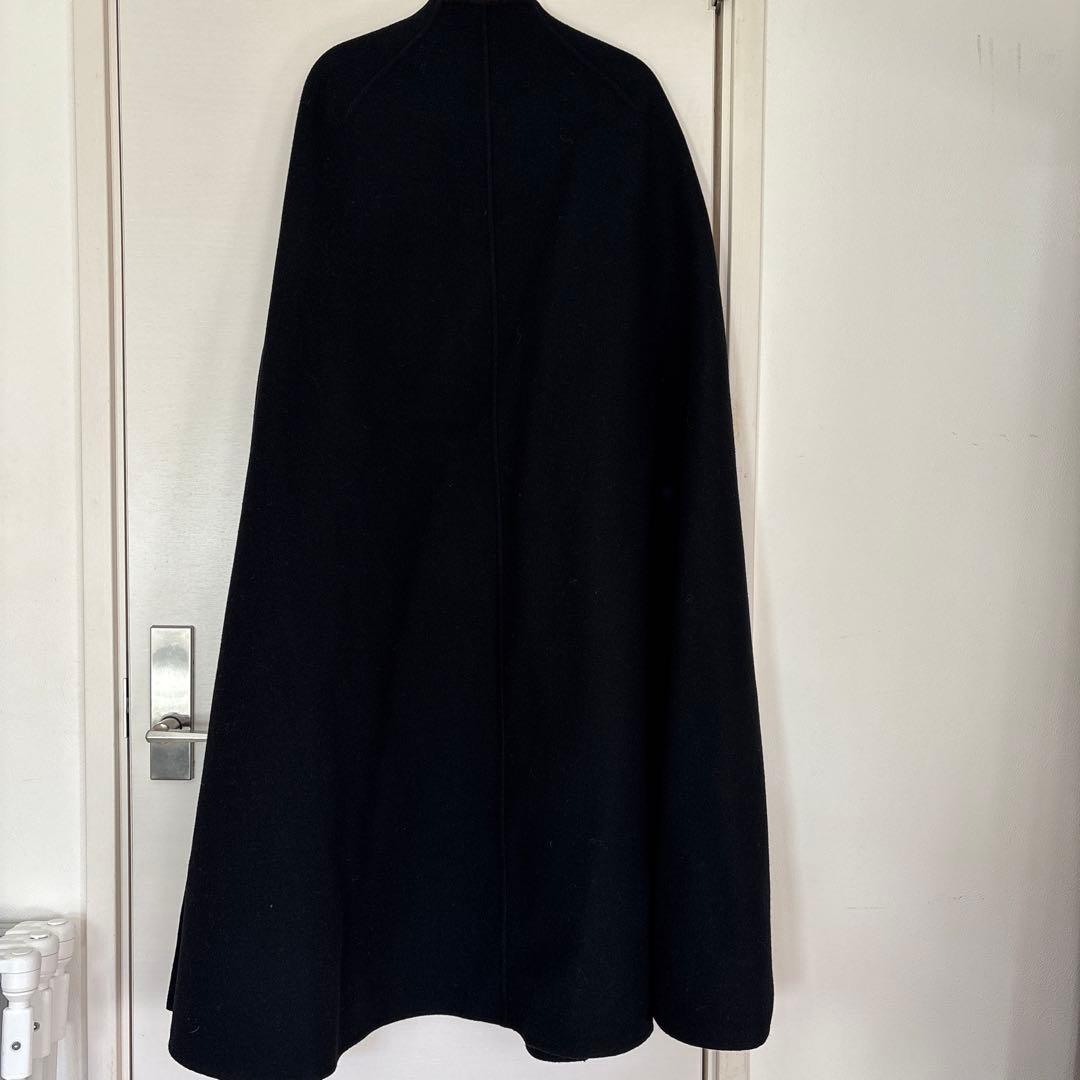 マディソンブルー ケープ　ロングコート　ブラック