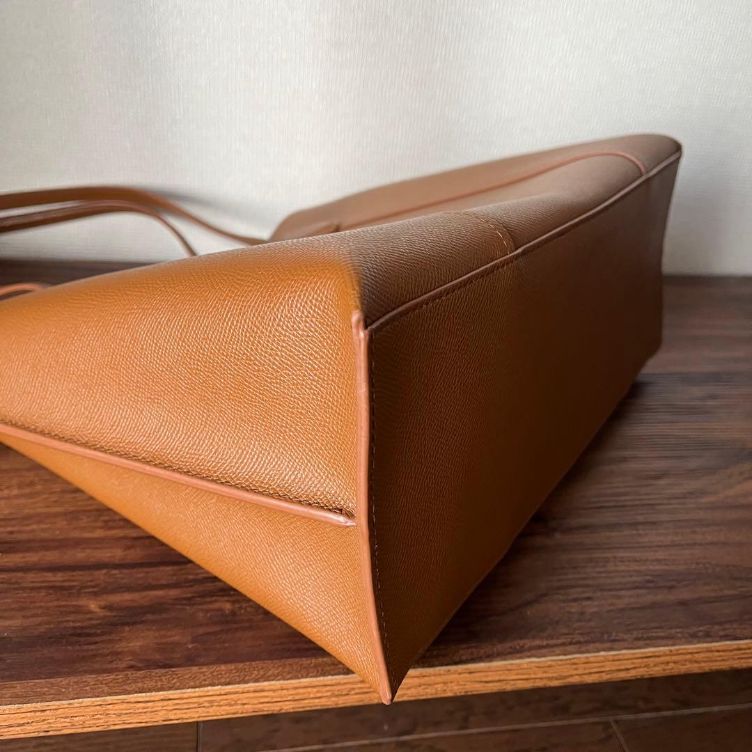 【新品未使用✨】FURLA VITTORIA Lヴィットリア トートバッグ ロゴ