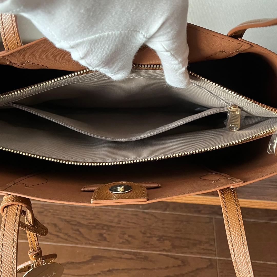 【新品未使用✨】FURLA VITTORIA Lヴィットリア トートバッグ ロゴ