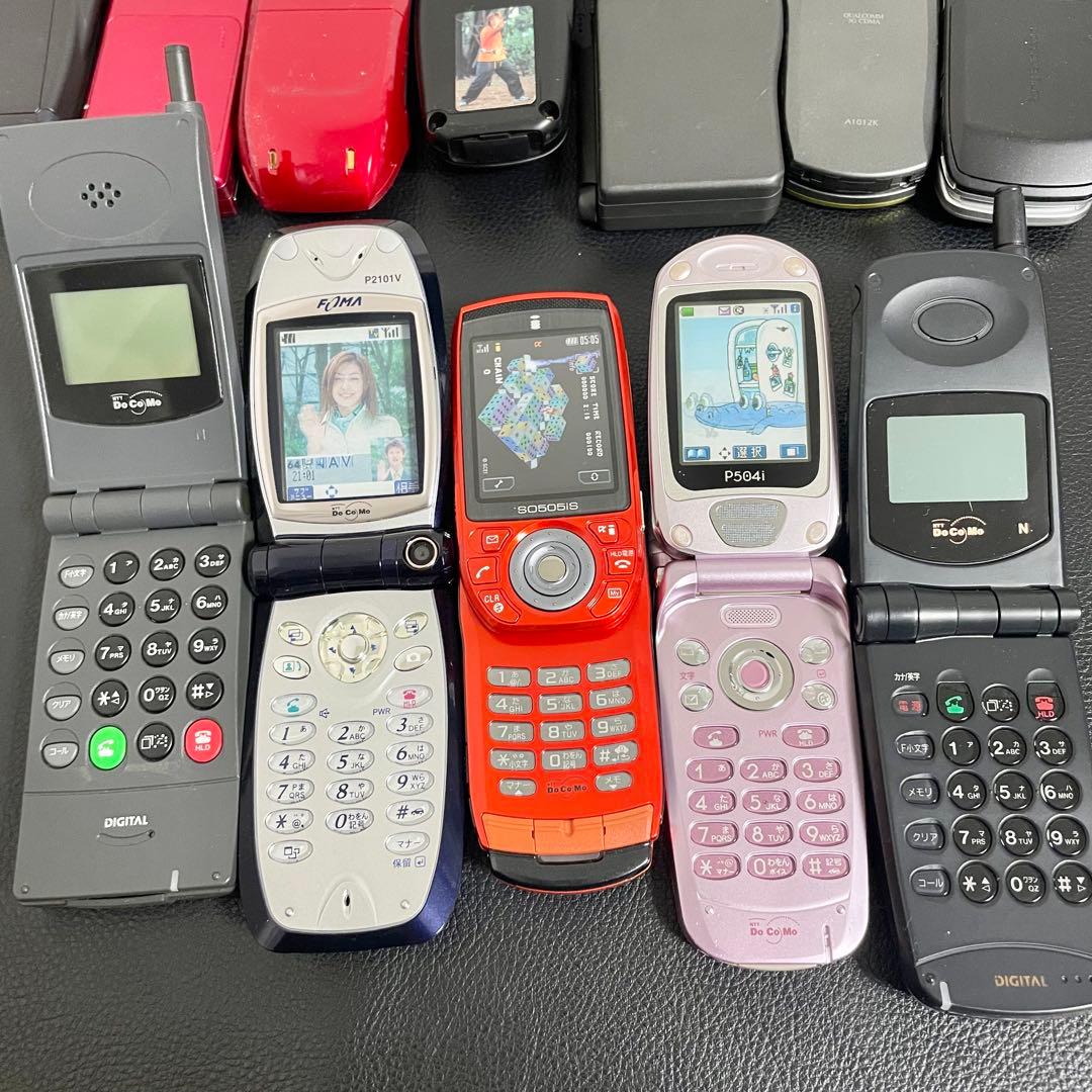 【まとめて40点セット】モックアップ 販売店模型 携帯電話 ガラケー フェラーリ