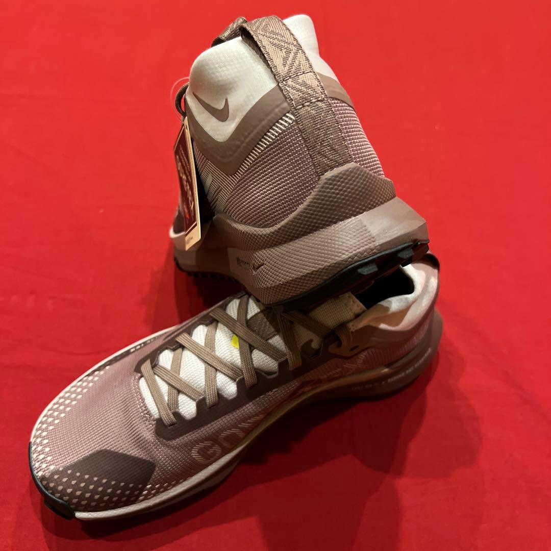 新品　24.5cm　ナイキ　ランニングシューズ　ウィメンズ ペガサス トレイル