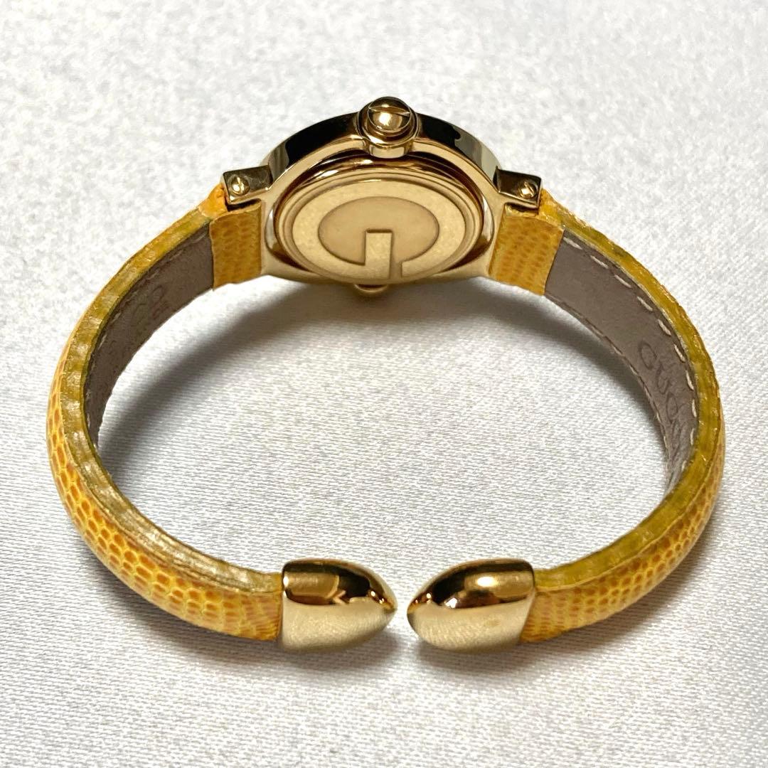 【新品電池/稼働/美品】グッチ 6600L ターンフェイス バングル 腕時計