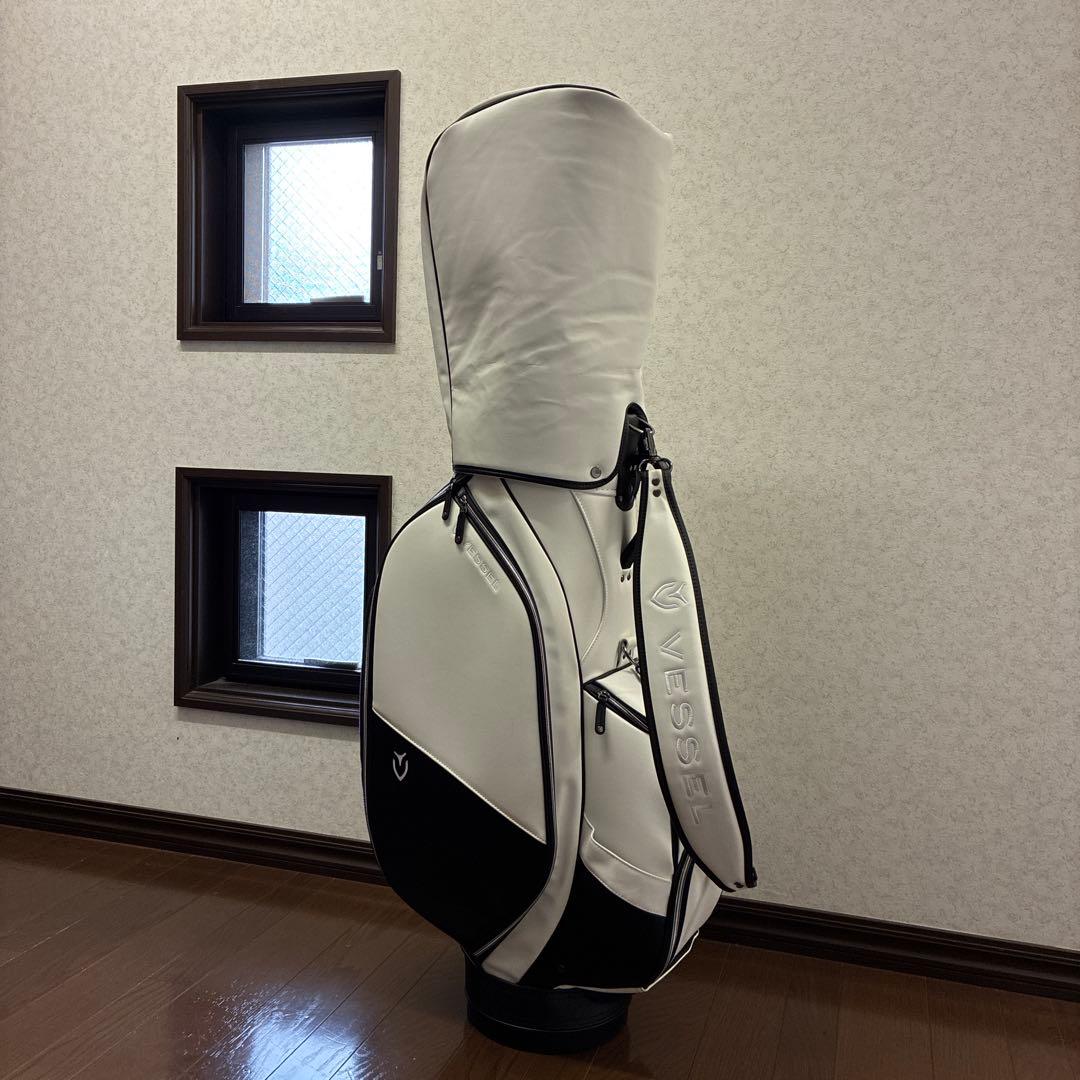 Vessel ベゼル　キャディバッグ ホワイト/ブラック