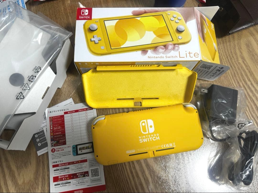Nintendo Switch Lite イエロー 本体　コントローラおまけ付き