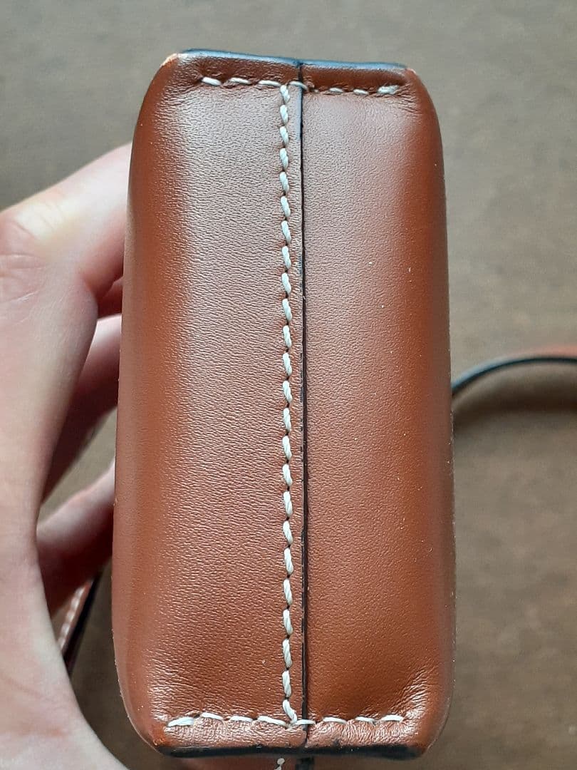 LOEWE ゲートポケット ショルダーバッグ