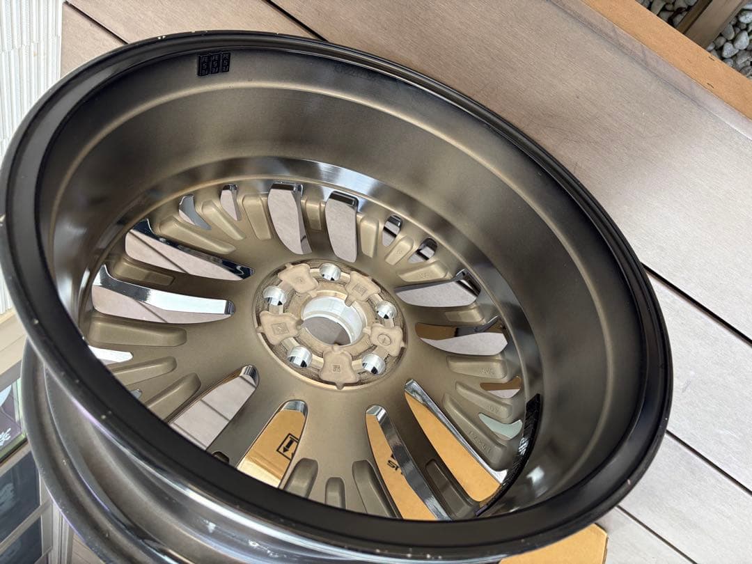 美品　40系ヴェルファイア 純正 19インチホイール　ブラックスパッタリング