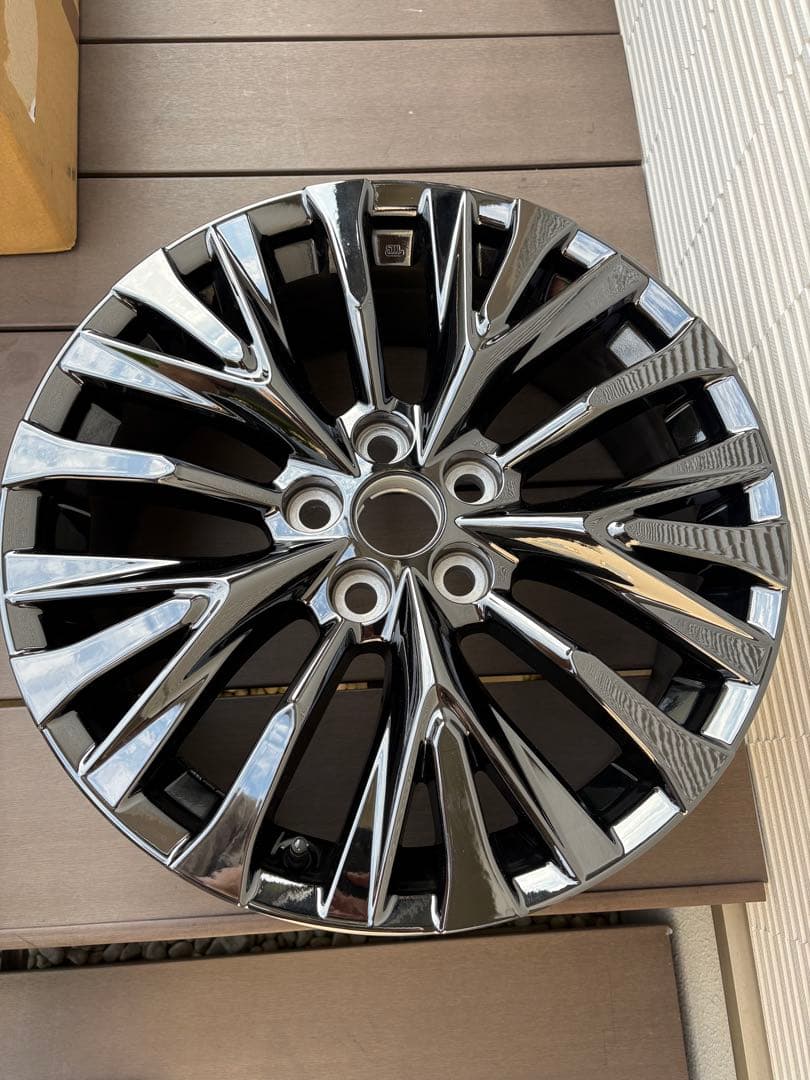 美品　40系ヴェルファイア 純正 19インチホイール　ブラックスパッタリング