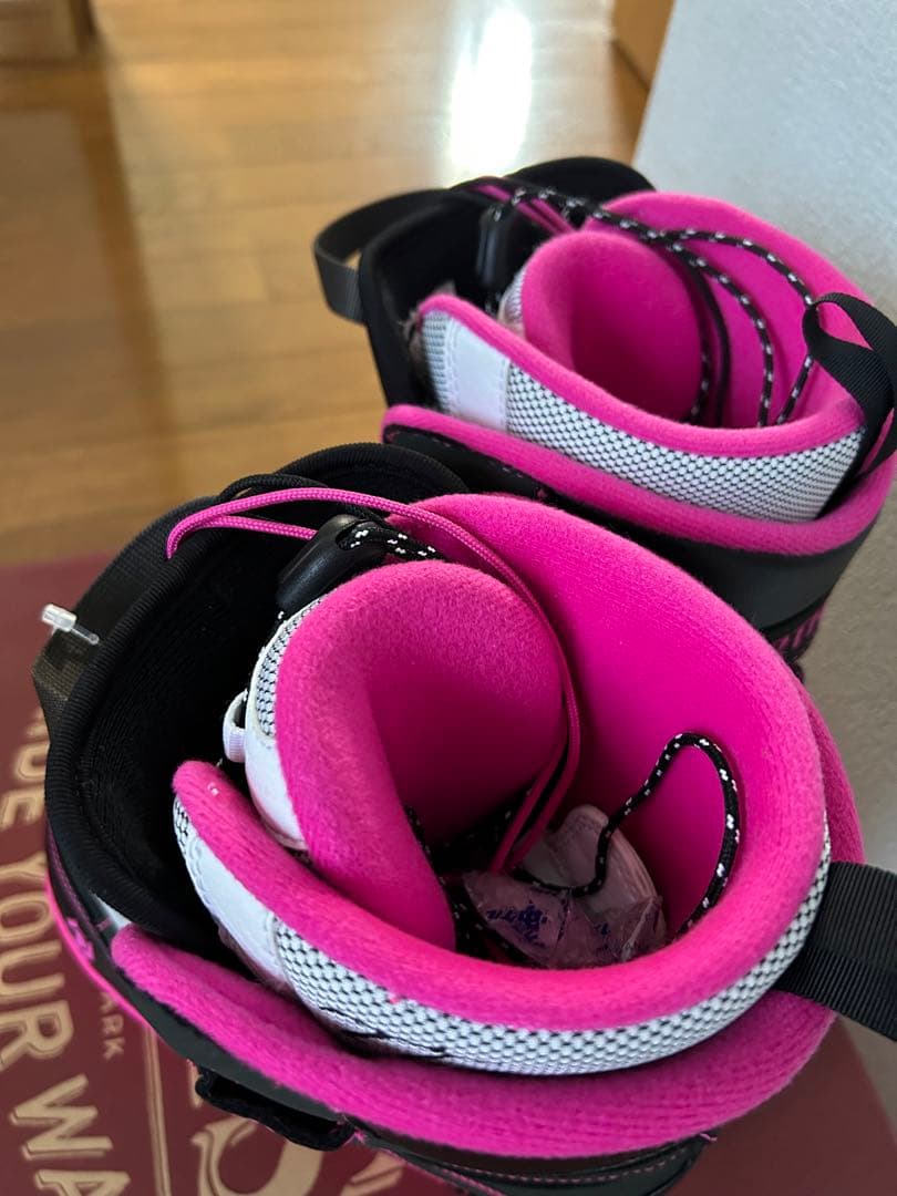 新品❤️未使用ノースウェーブDAHLIA ブーツ　スノーボード　バートン　サロモン