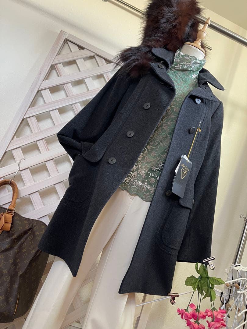春を歩む⭐︎ 定価26万 ⭐︎カシミヤ⭐︎46サイズ　ワールド⭐︎ファー付き 春オッケー