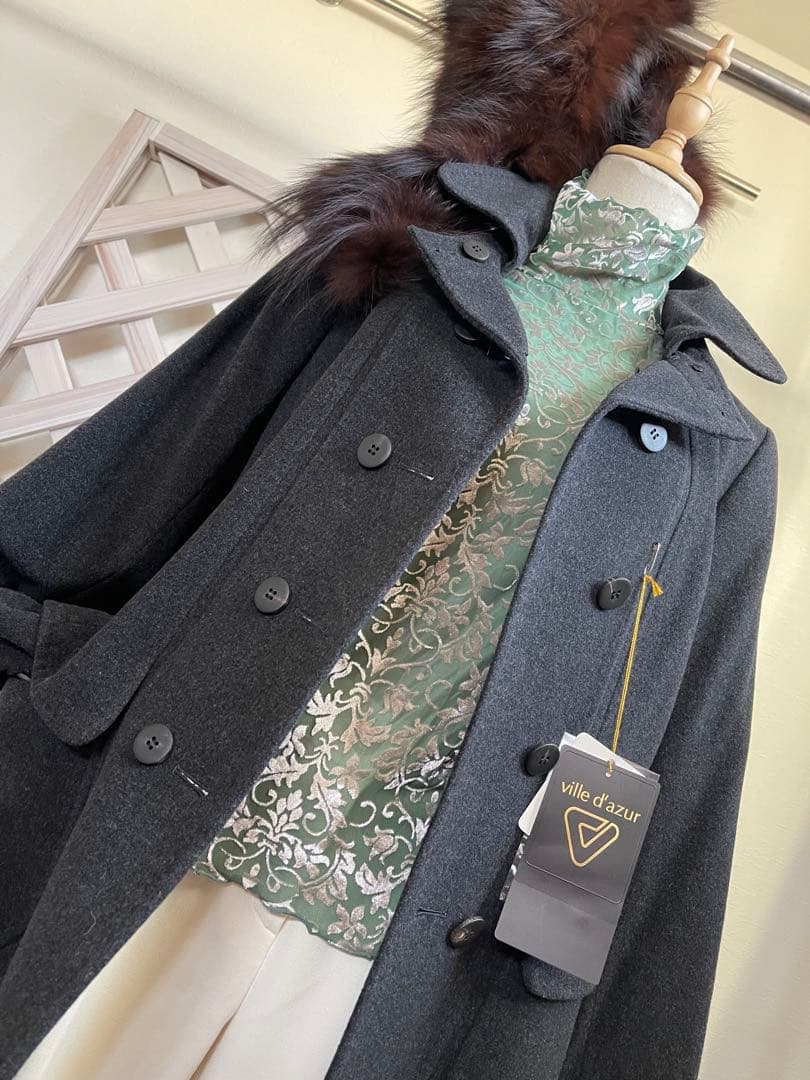 春を歩む⭐︎ 定価26万 ⭐︎カシミヤ⭐︎46サイズ　ワールド⭐︎ファー付き 春オッケー