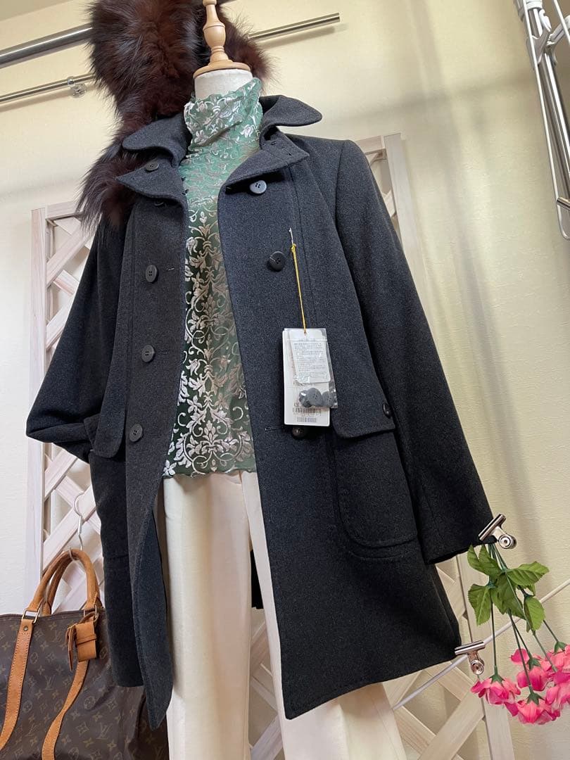 春を歩む⭐︎ 定価26万 ⭐︎カシミヤ⭐︎46サイズ　ワールド⭐︎ファー付き 春オッケー