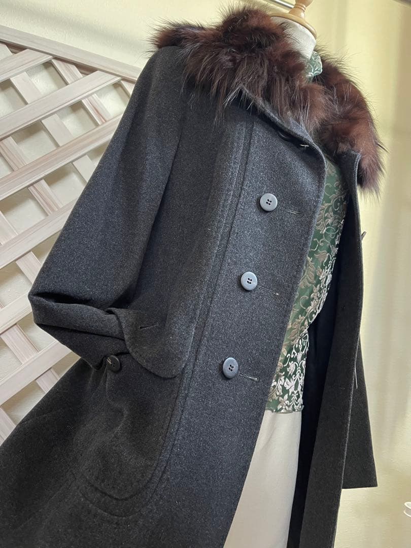 春を歩む⭐︎ 定価26万 ⭐︎カシミヤ⭐︎46サイズ　ワールド⭐︎ファー付き 春オッケー