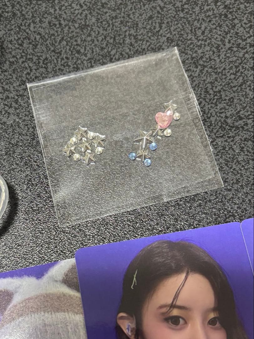 ILLIT イヤモニ風イヤホン bomb