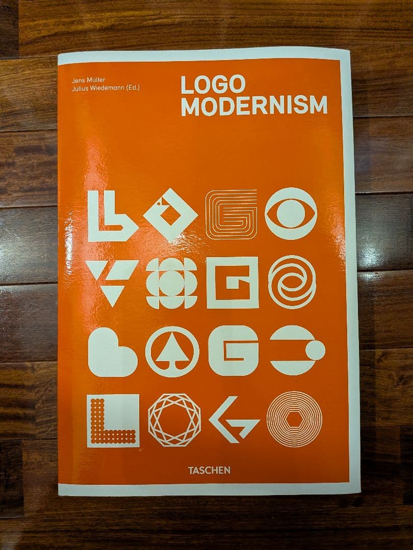 アート・デザイン・音楽 Logo Modernism