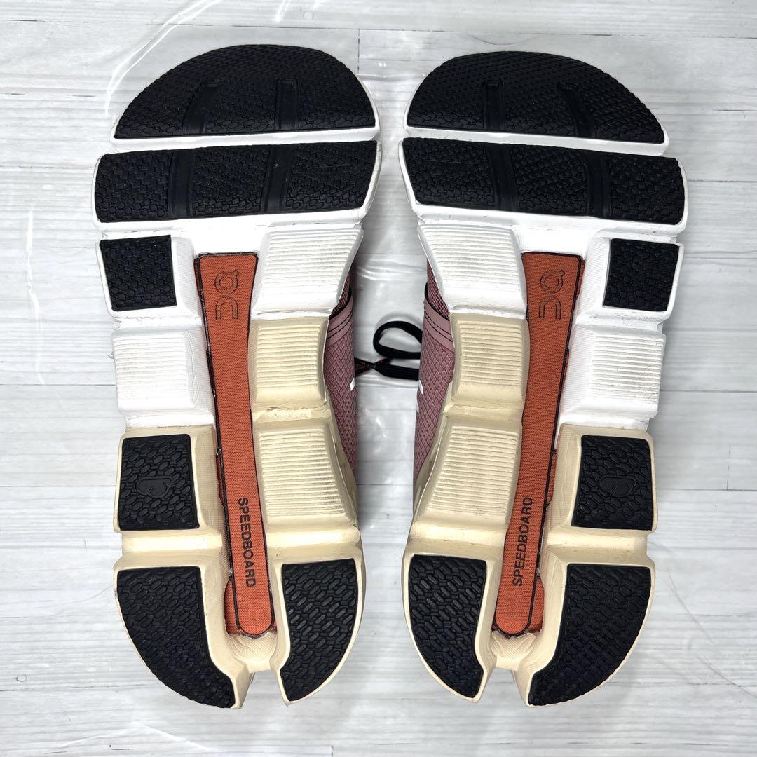 ✨極美品✨On Cloudflyer 4 ランニングシューズ ローズ 24cm