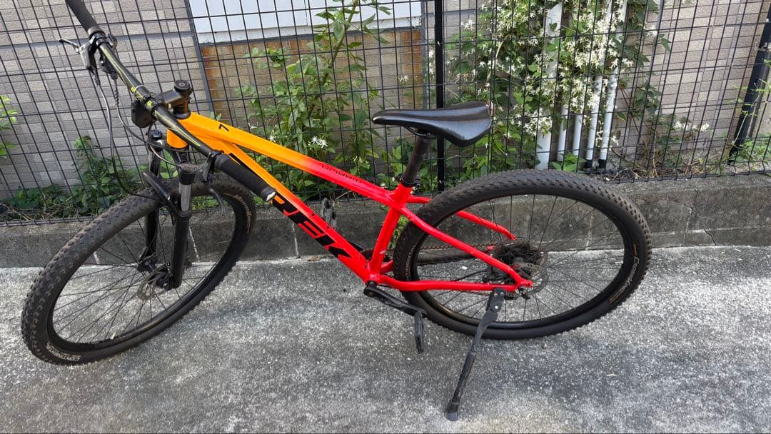 モナカ王 TREK MARLIN7 29インチ マウンテンバイク