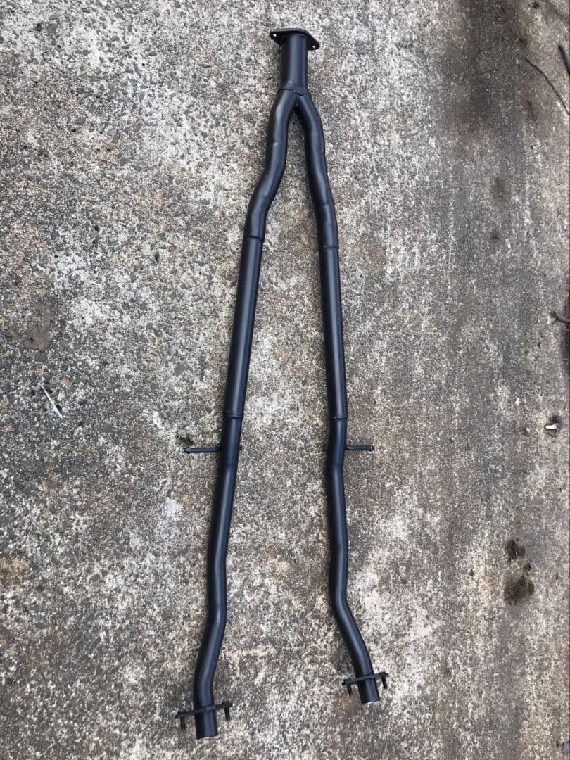 V36スカイラインクーペ　ワンオフ中間ストレートマフラー