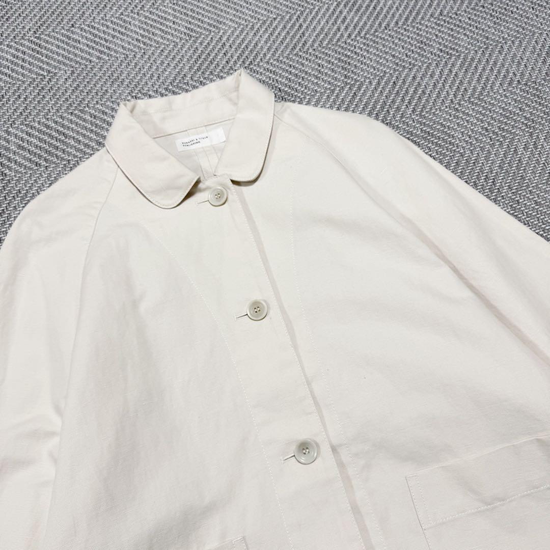 美品 北欧暮らしの道具店「これさえあればの1枚に」 こだわり襟のショート丈コート