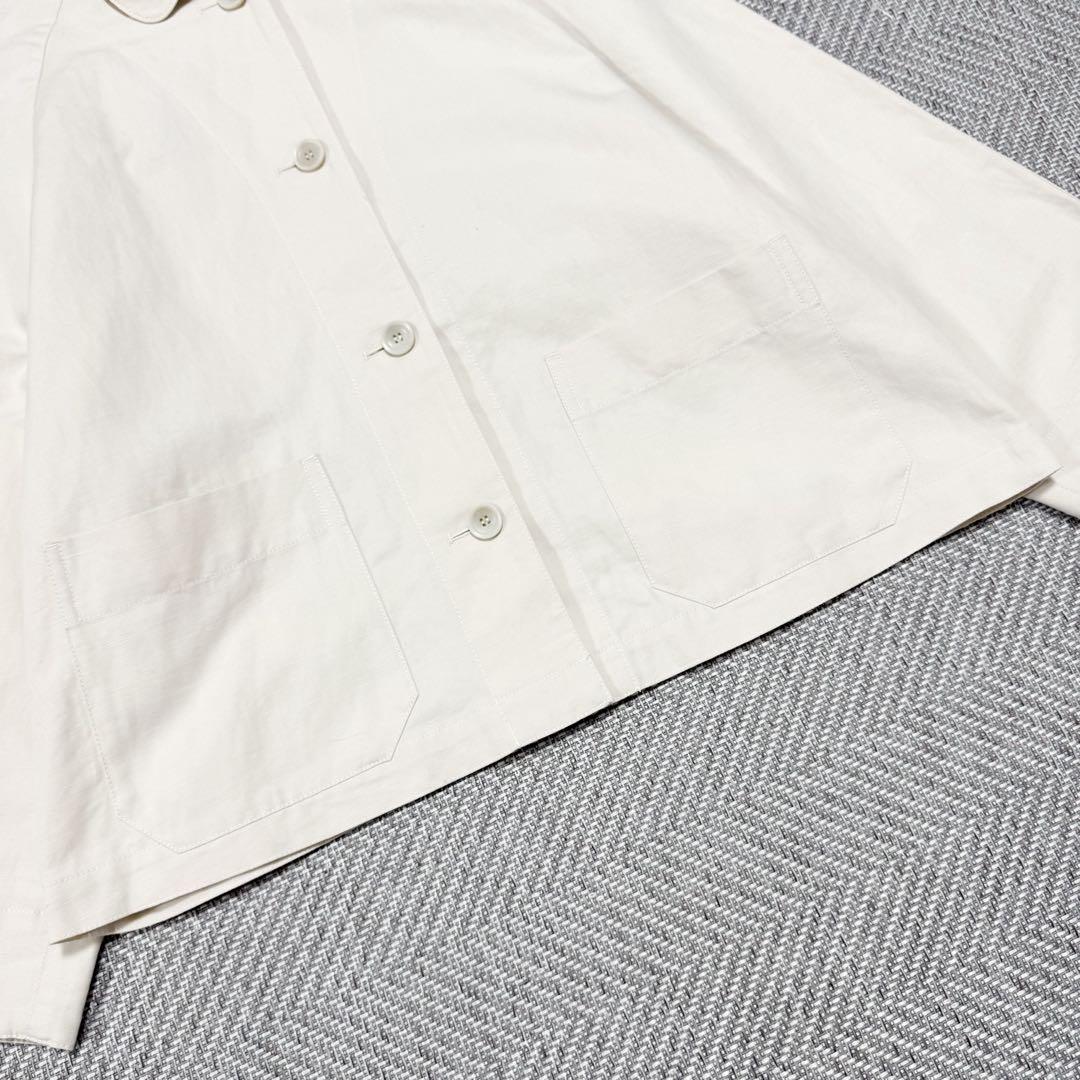 美品 北欧暮らしの道具店「これさえあればの1枚に」 こだわり襟のショート丈コート