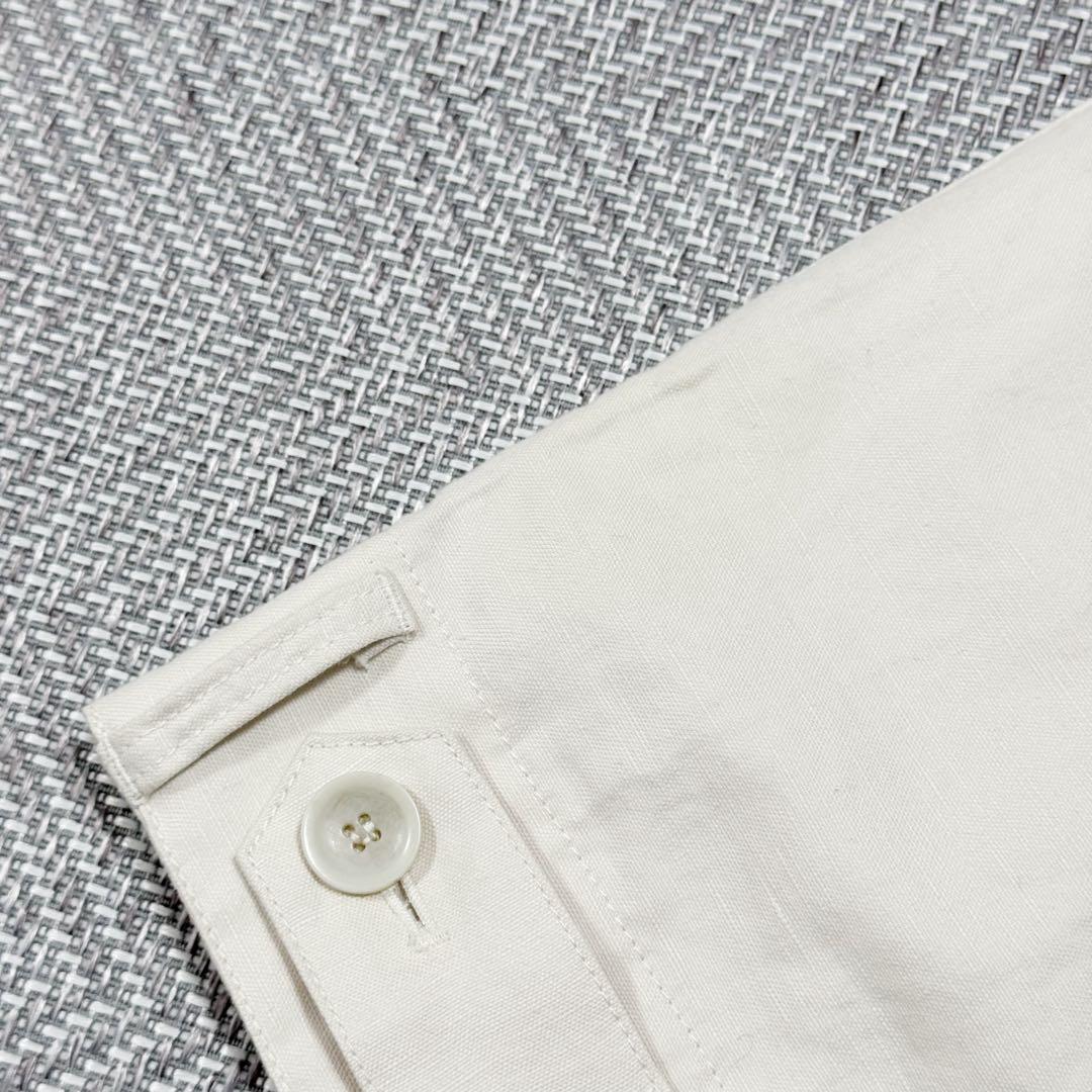 美品 北欧暮らしの道具店「これさえあればの1枚に」 こだわり襟のショート丈コート