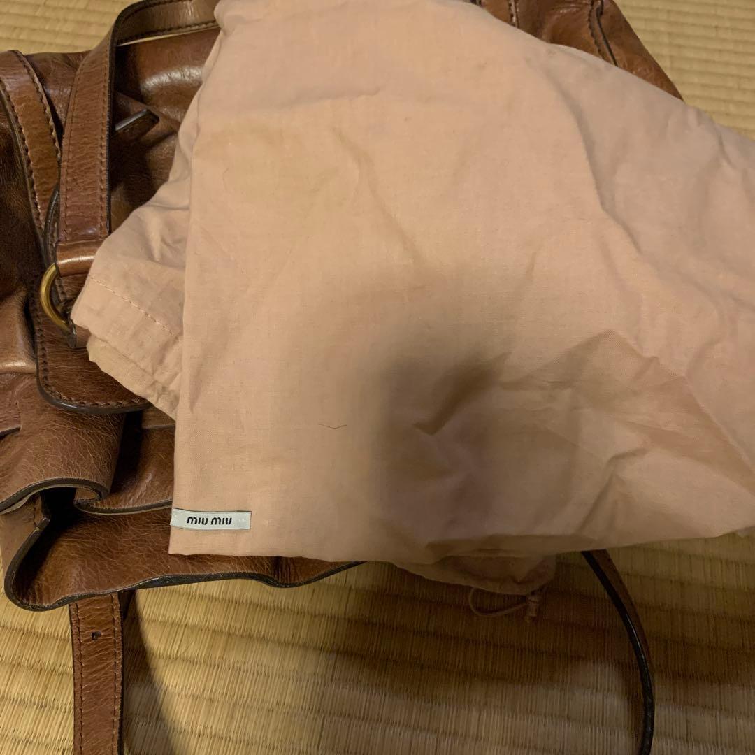 miu miu ブラウンレザー ショルダーバッグ
