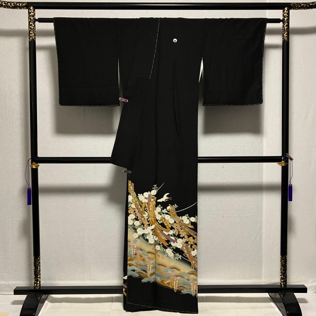 D3 黒留袖 宝尽くし 流水 金駒刺繍 正絹 着物 袷 しつけ糸未使用極美品