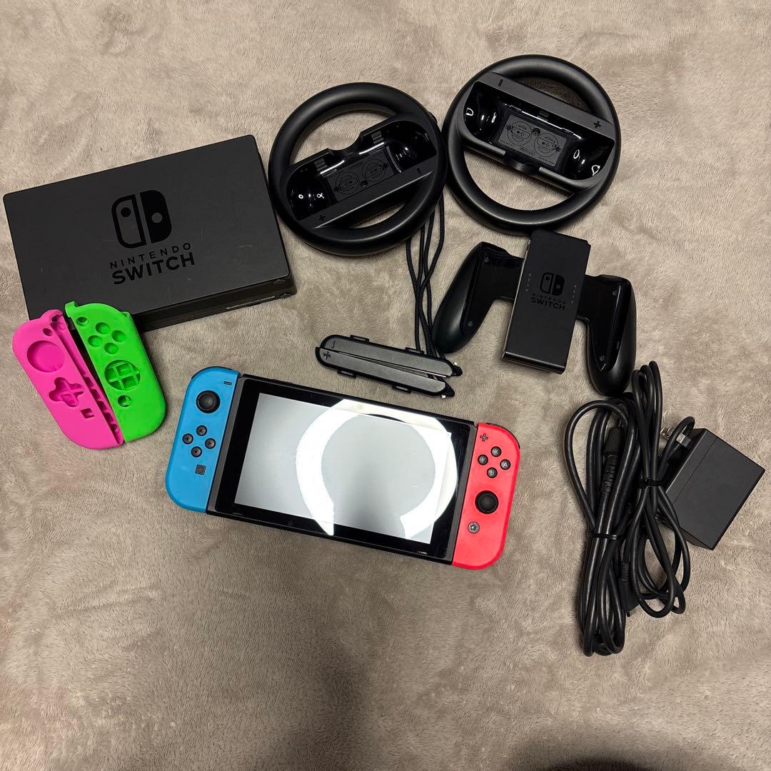 Nintendo Switch ネオンブルー/ネオン レッド本体