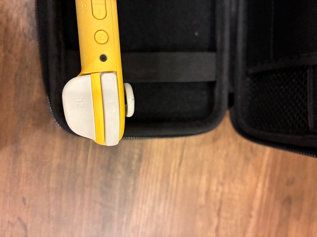 美品　Switch light イエロー　ケース付き