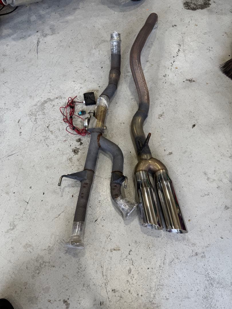 セコイア　ワンオフマフラー　音量調整機能付き ※車検非対応