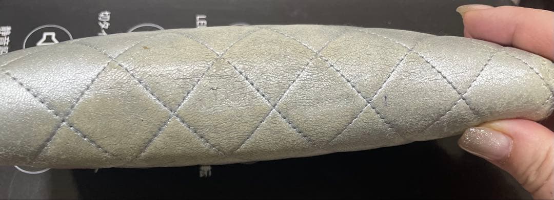 CHANEL シルバー キルティング 長財布