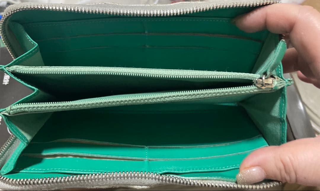 CHANEL シルバー キルティング 長財布