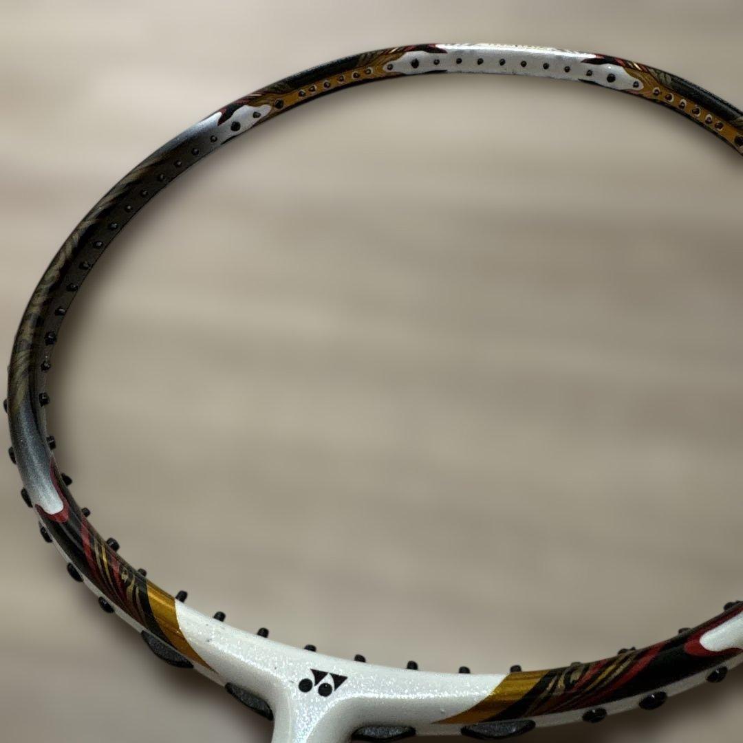 ボルトリック80 yonexバドミントンラケット 3U G5