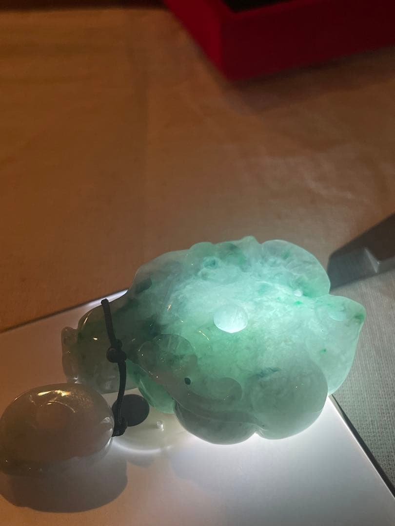 天然翡翠の茶壺 置物 きゅうす